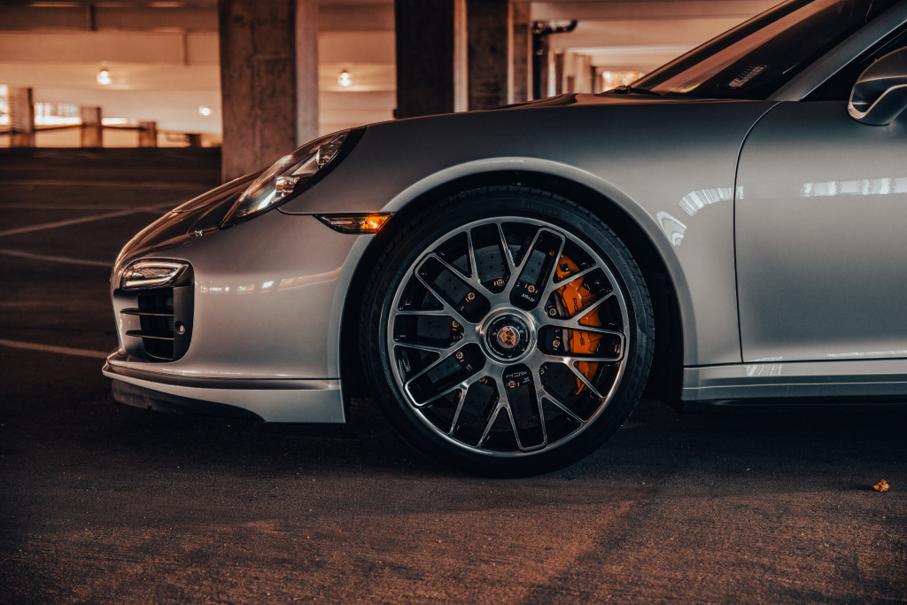 2015 Porsche 911 Turbo S - Front Wheel