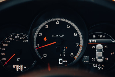 2015 Porsche 911 Turbo S - Instrument Cluster