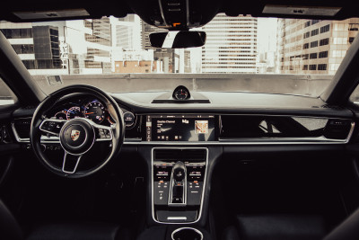 2018 Porsche Panamera 4S in Volcano Grey Metallic - Dashboard