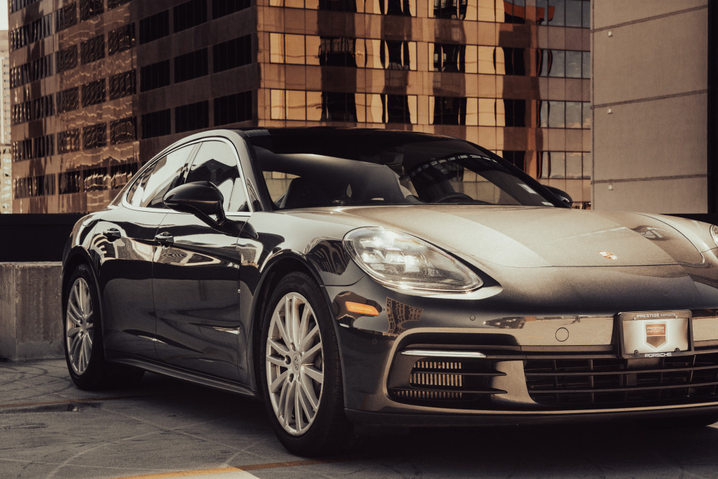 2018 Porsche Panamera 4S in Volcano Grey Metallic - Passenger Side Detail