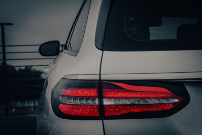 2018 Mercedes-Benz E 63 S AMG 4MATIC Wagon in Polar White - Tail Light Detail