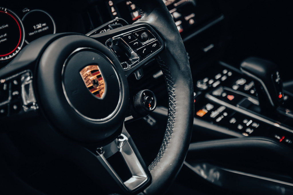 2021 Porsche Cayenne Turbo Coupe in Jet Black Metallic - Steering Wheel