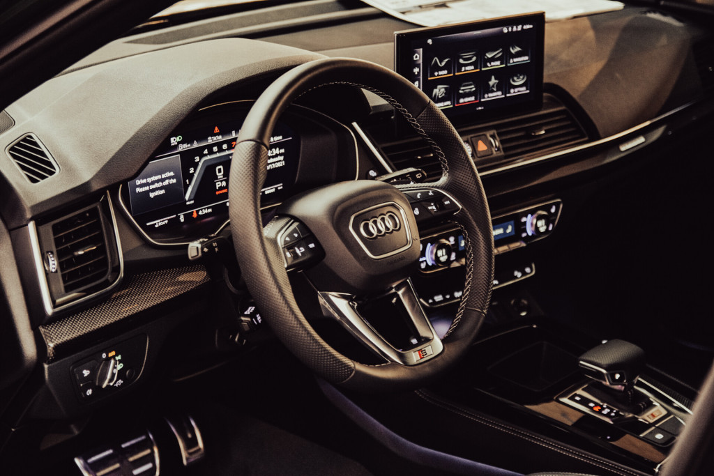 2022 Audi SQ5 3.0T Premium Plus quattro in District Green Metallic - Dashboard From Driver’s Door