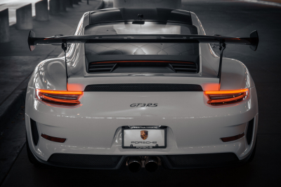 2019 Porsche 911 GT3 RS Weissach in White - Rear View